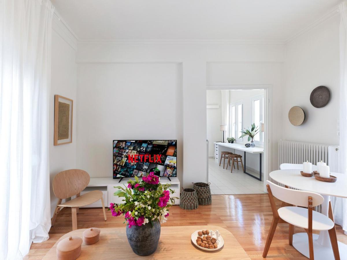 Modern Penthouse Overlooking Halkis Chalkís Buitenkant foto
